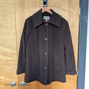 Like NEW London Fog peacoat